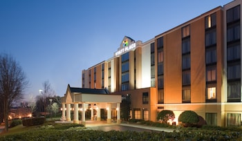 Hyatt Place Hotels Near Ohio State University 602 Hyatt Place Columbus Worthington 8 0 Miles From Ohio State University
