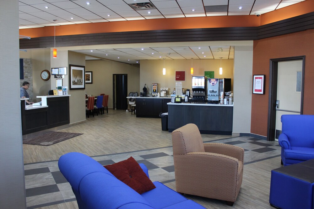 Comfort Inn Suites Barrie Simcoe 5 3 Price Address Reviews