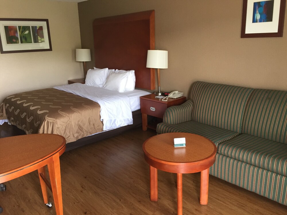 Quality Inn & Suites, Charlotte Quality Inn & Suites, Charlotte