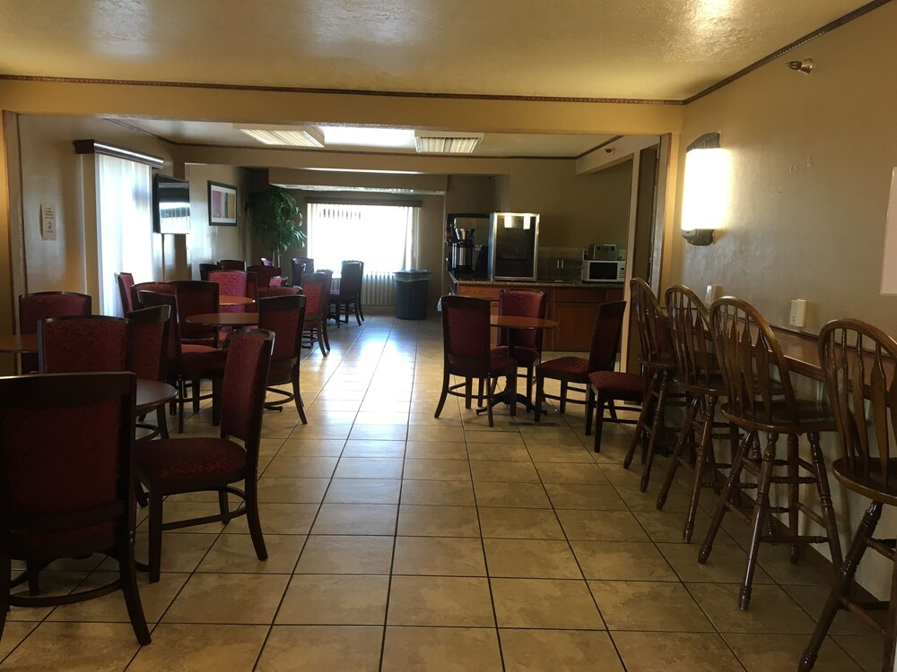 Americas Best Value Inn & Suites - Fort Collins East / I-25, Fort Collins Americas Best Value Inn & Suites - Fort Collins East / I-25, Fort Collins