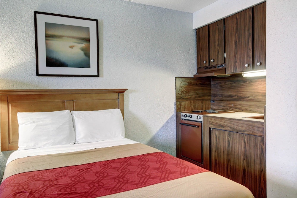 Rodeway Inn New Braunfels, New Braunfels Rodeway Inn New Braunfels, New Braunfels