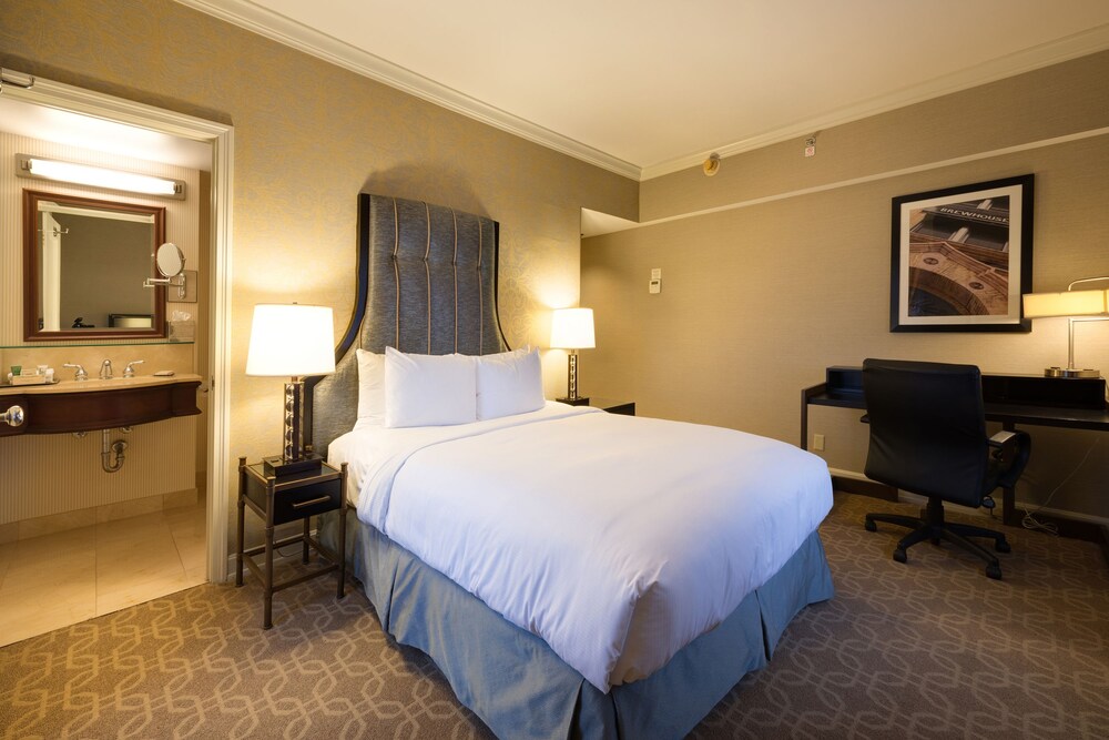 Hilton Milwaukee City Center, Milwaukee Hilton Milwaukee City Center, Milwaukee