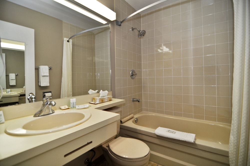 Aurora Inn, Kingston Aurora Inn, Kingston