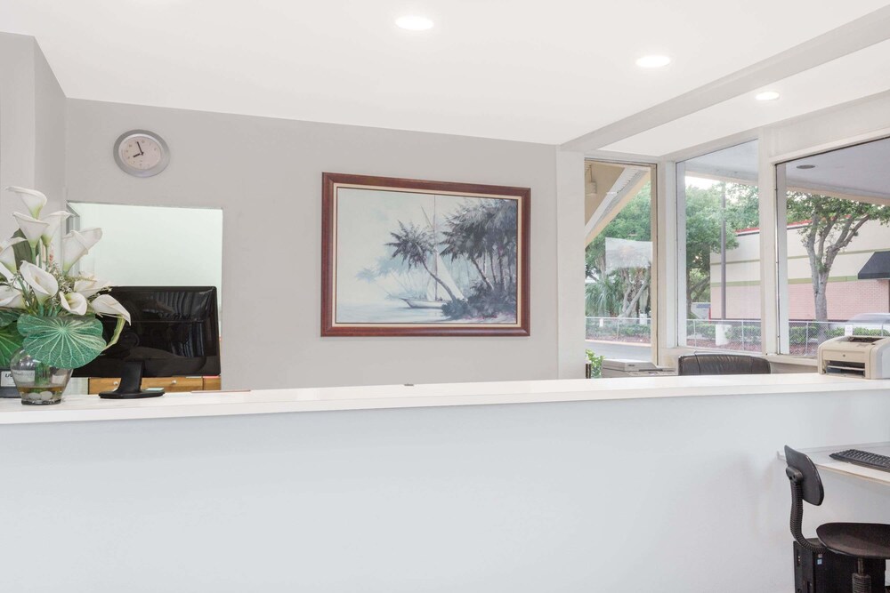 Howard Johnson by Wyndham Vero Beach / Downtown, Vero Beach Howard Johnson by Wyndham Vero Beach / Downtown, Vero Beach