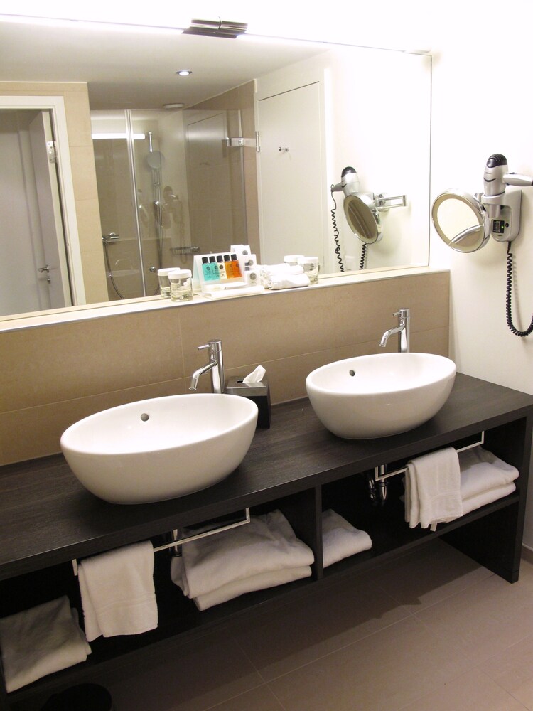 Crowne Plaza Zürich, Zurich Crowne Plaza Zürich, Zurich