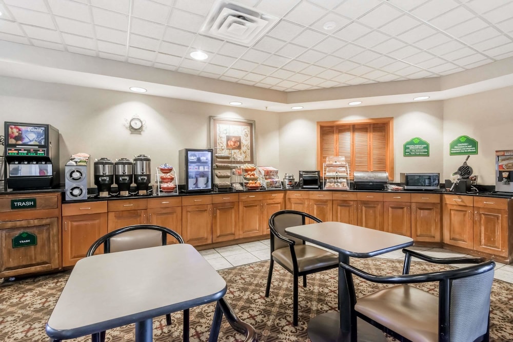 Wingate by Wyndham DFW / North Irving, Dallas Fort Worth Airport (TX) Wingate by Wyndham DFW / North Irving, Dallas Fort Worth Airport (TX)