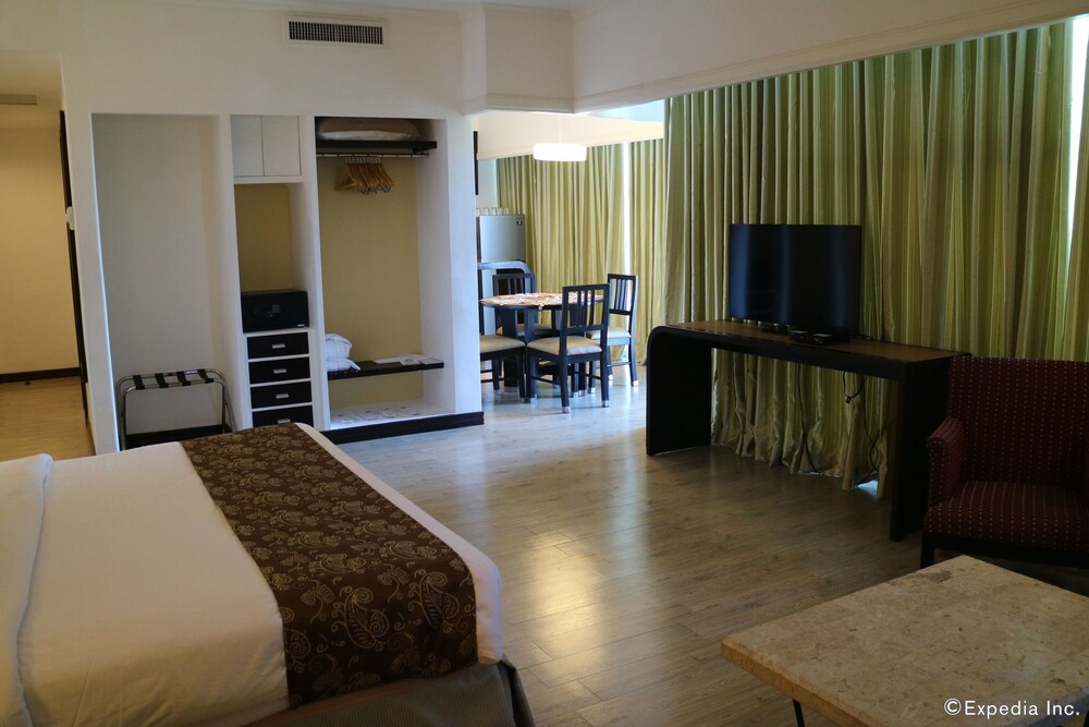 Days Hotel Iloilo, Iloilo Days Hotel Iloilo, Iloilo