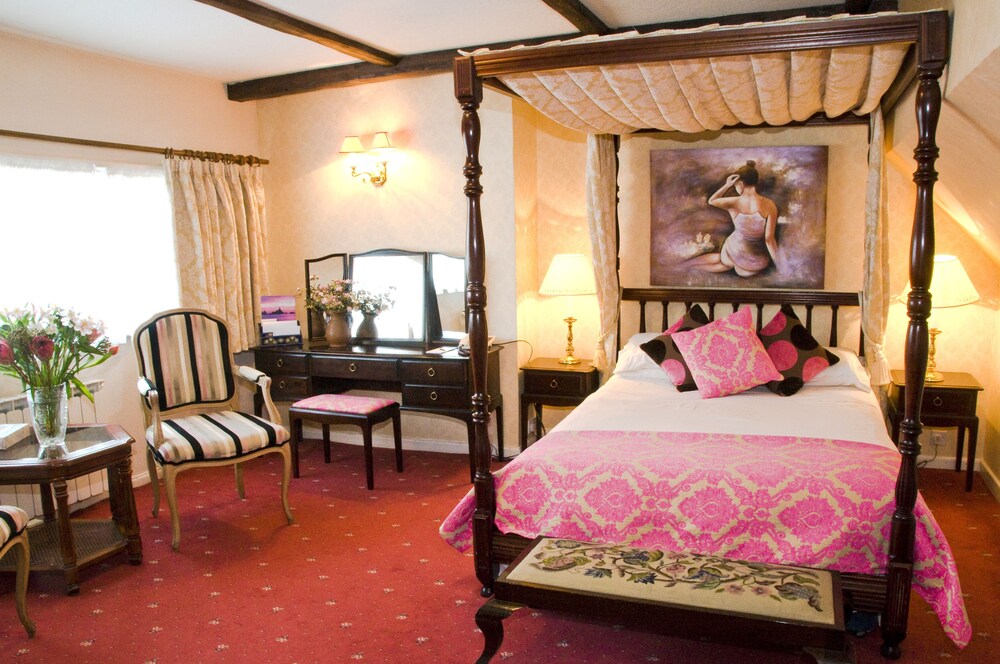 The Revere Hotel, Channel Islands The Revere Hotel, Channel Islands