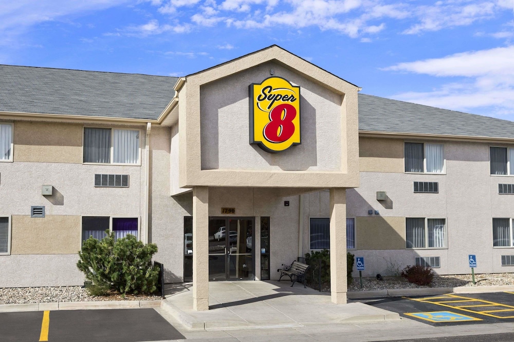 Super 8 by Wyndham Colorado Springs Airport, Colorado Springs Super 8 by Wyndham Colorado Springs Airport, Colorado Springs