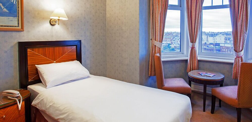 THE SAVOY HOTEL BLACKPOOL, Blackpool THE SAVOY HOTEL BLACKPOOL, Blackpool