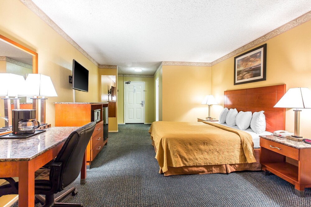Quality Inn & Suites Camarillo, Thousand Oaks Quality Inn & Suites Camarillo, Thousand Oaks