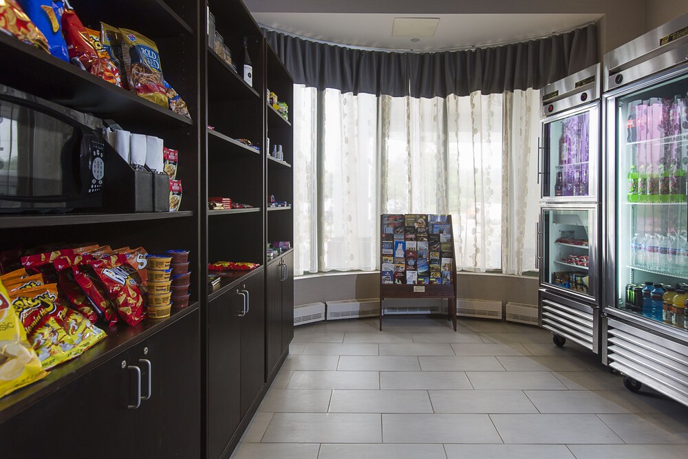 DoubleTree by Hilton Detroit - Novi, Novi DoubleTree by Hilton Detroit - Novi, Novi