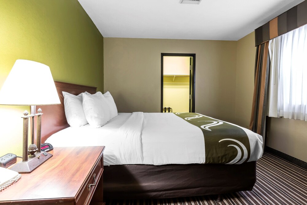 Quality Inn & Suites, Columbia Quality Inn & Suites, Columbia