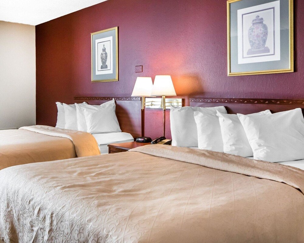 Quality Inn & Suites, Elizabethtown Quality Inn & Suites, Elizabethtown