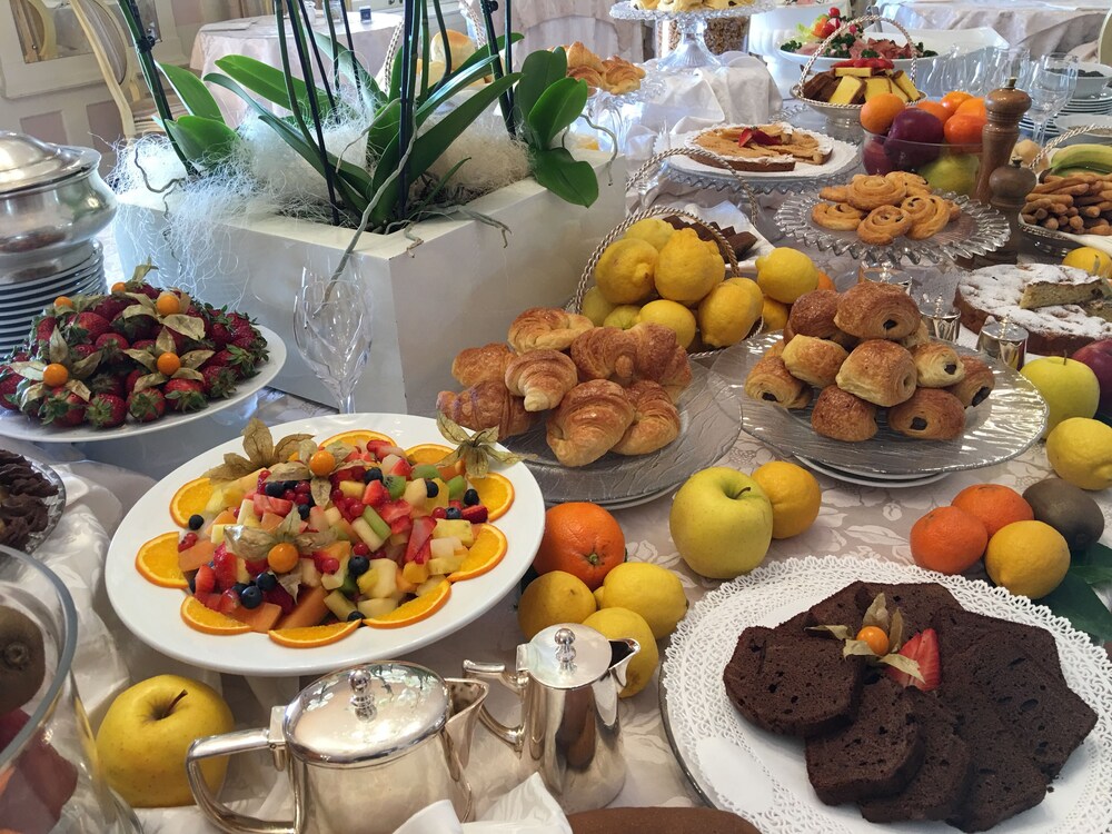 Grand Hotel Gardone Riviera, Lake Garda Grand Hotel Gardone Riviera, Lake Garda