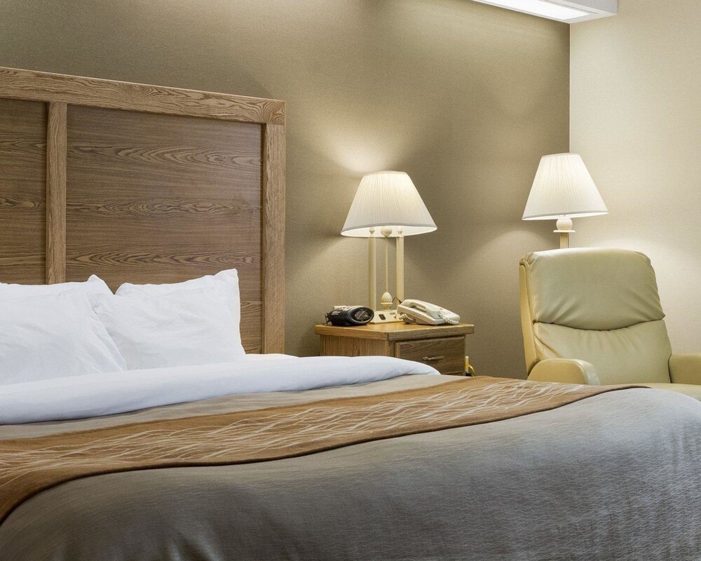 Quality Inn Bismarck Burleigh 5 1 9 1 Hotel Price Address