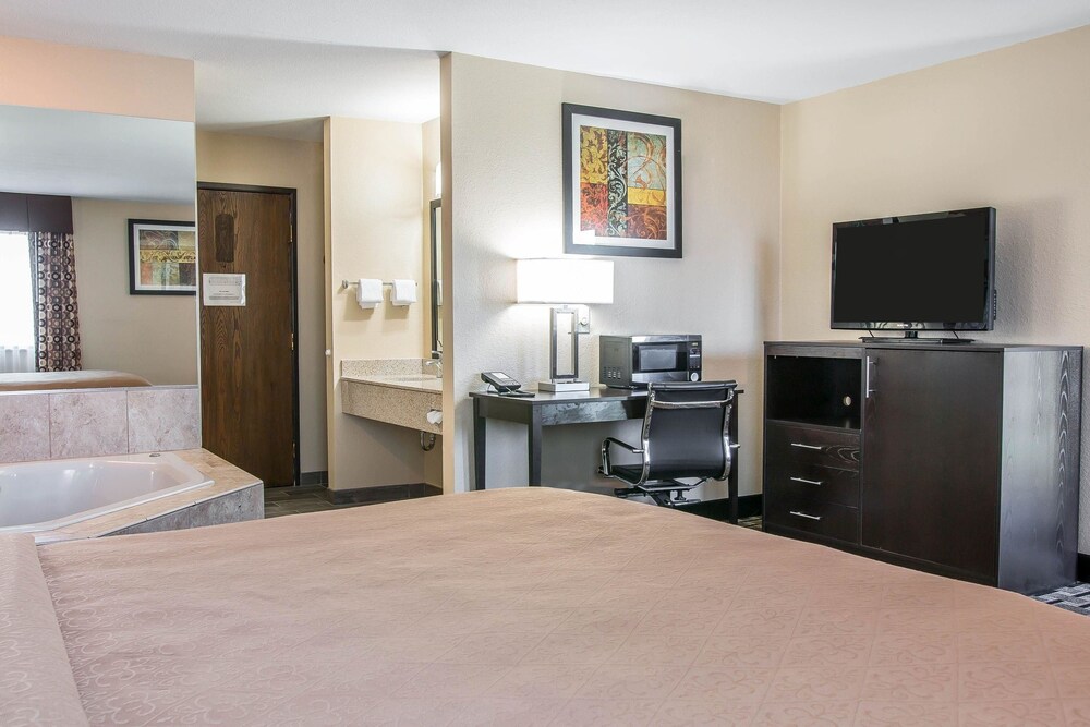 Quality Inn, Grand Rapids Quality Inn, Grand Rapids