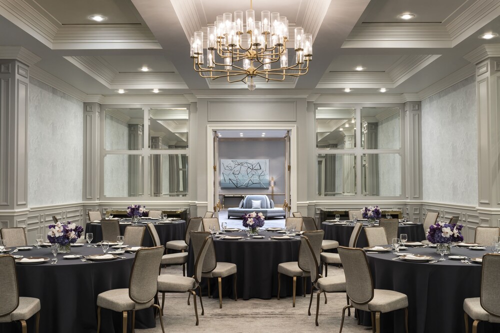 Four Seasons Hotel Dallas, Dallas Fort Worth Airport (TX) Four Seasons Hotel Dallas, Dallas Fort Worth Airport (TX)