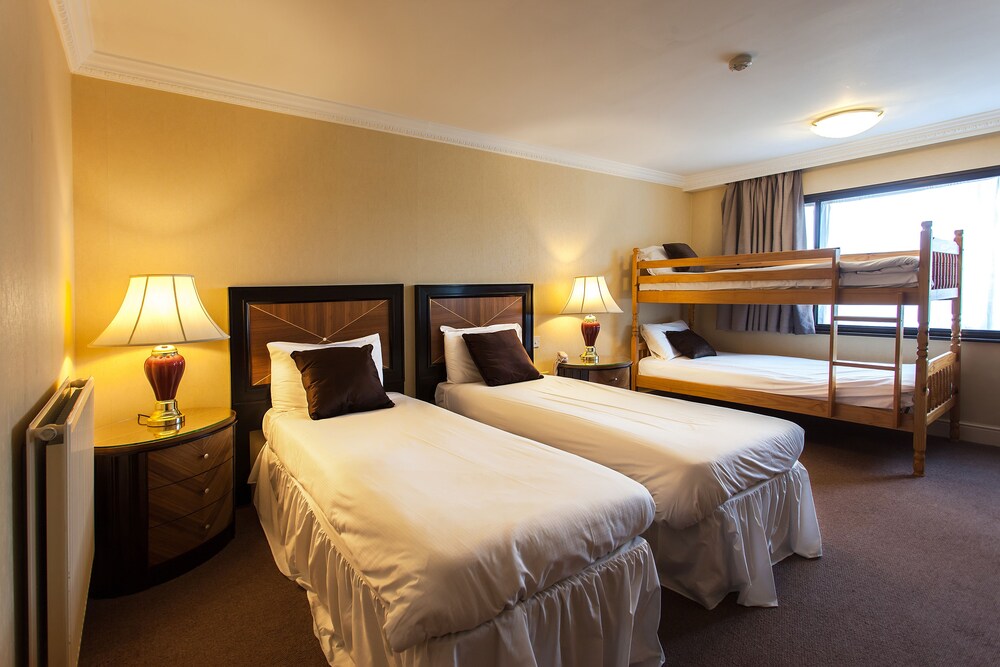 Europa Gatwick Hotel & Spa, London Gatwick Europa Gatwick Hotel & Spa, London Gatwick
