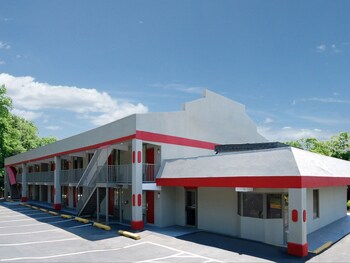 Hotels Near Lawyers Hill Apartments - Apartments - 7234 Montgomery ... Hotels Near Lawyers Hill Apartments - Apartments - 7234 Montgomery ...
