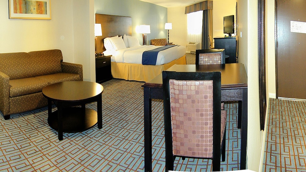 Holiday Inn Express Los Angeles Downtown West