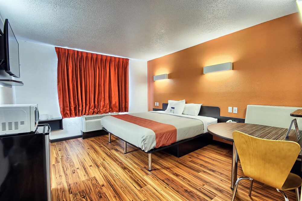 Motel 6 Columbus West, Columbus Motel 6 Columbus West, Columbus