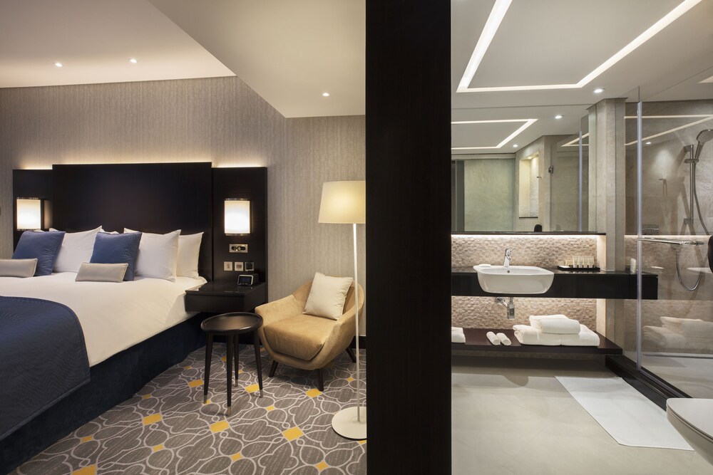 Crowne Plaza Bahrain, Manama Crowne Plaza Bahrain, Manama