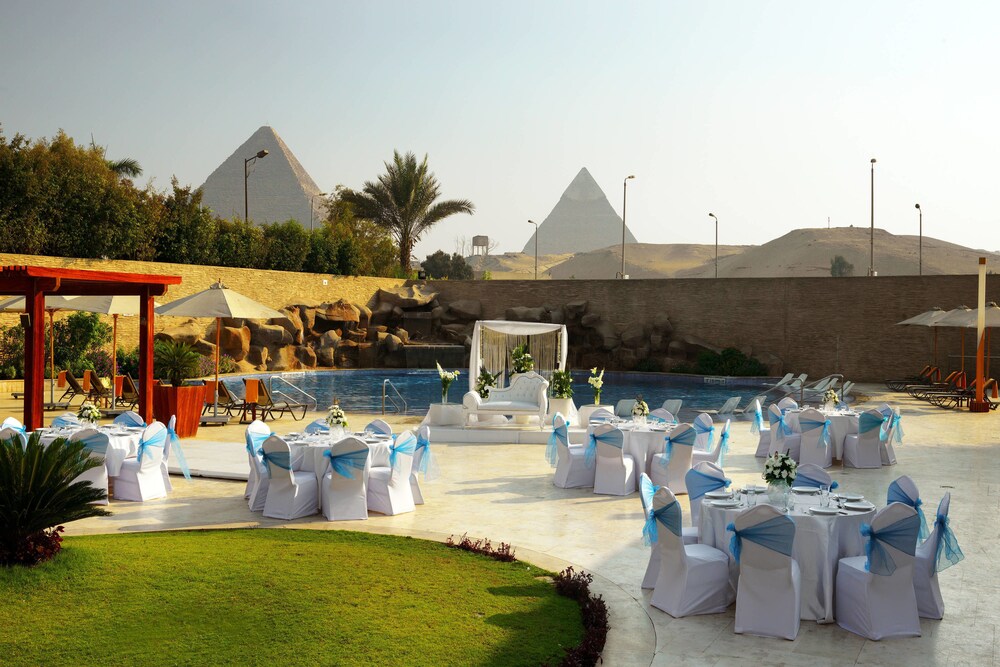 Le Méridien Pyramids Hotel & Spa, Cairo Le Méridien Pyramids Hotel & Spa, Cairo