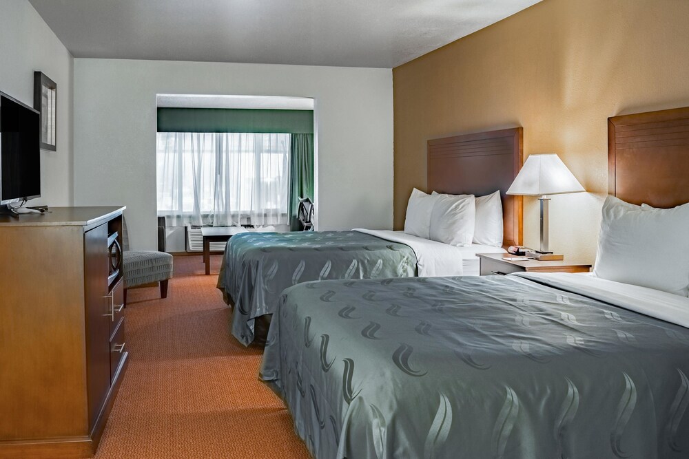 Quality Inn & Suites Vancouver North, Vancouver Quality Inn & Suites Vancouver North, Vancouver