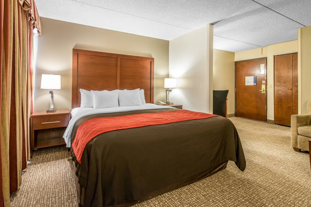 Comfort Inn & Suites, Denver Comfort Inn & Suites, Denver