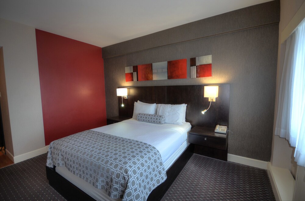 Crowne Plaza Montreal Airport, Montreal Crowne Plaza Montreal Airport, Montreal