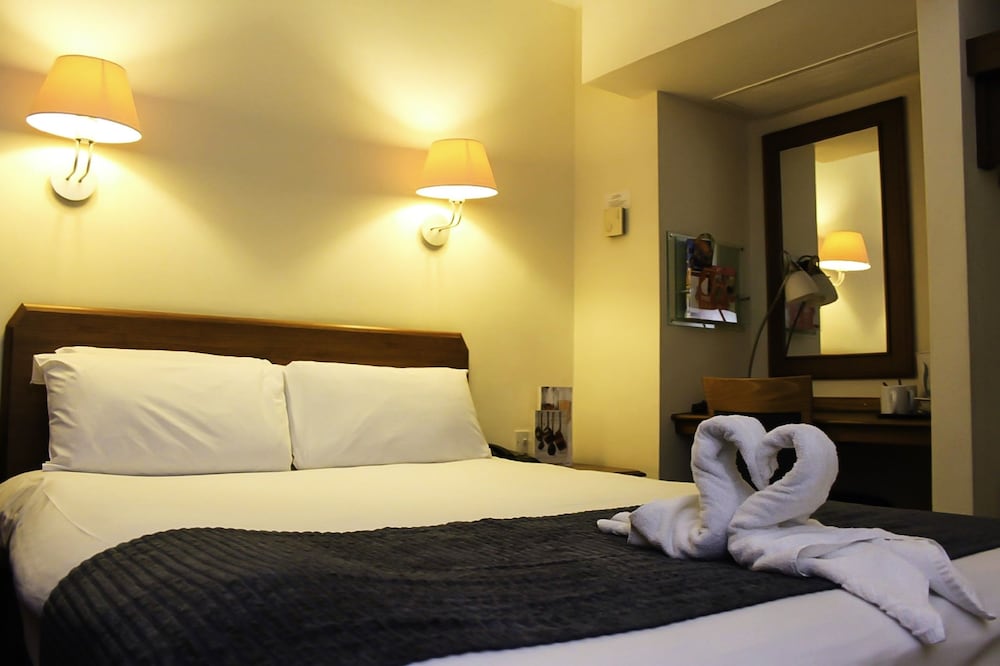 Airport Inn Gatwick, London Gatwick Airport Inn Gatwick, London Gatwick