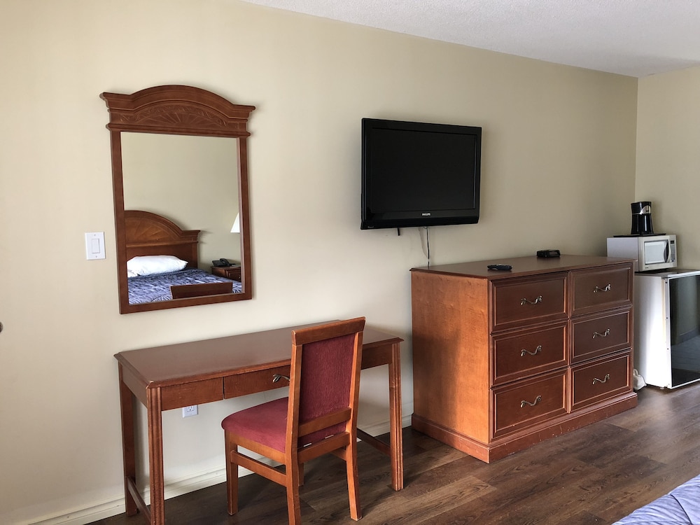 Universal Inn and Suites, Niagara Falls Universal Inn and Suites, Niagara Falls