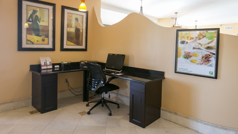 Holiday Inn Express Biloxi - Beach Blvd, Biloxi Holiday Inn Express Biloxi - Beach Blvd, Biloxi