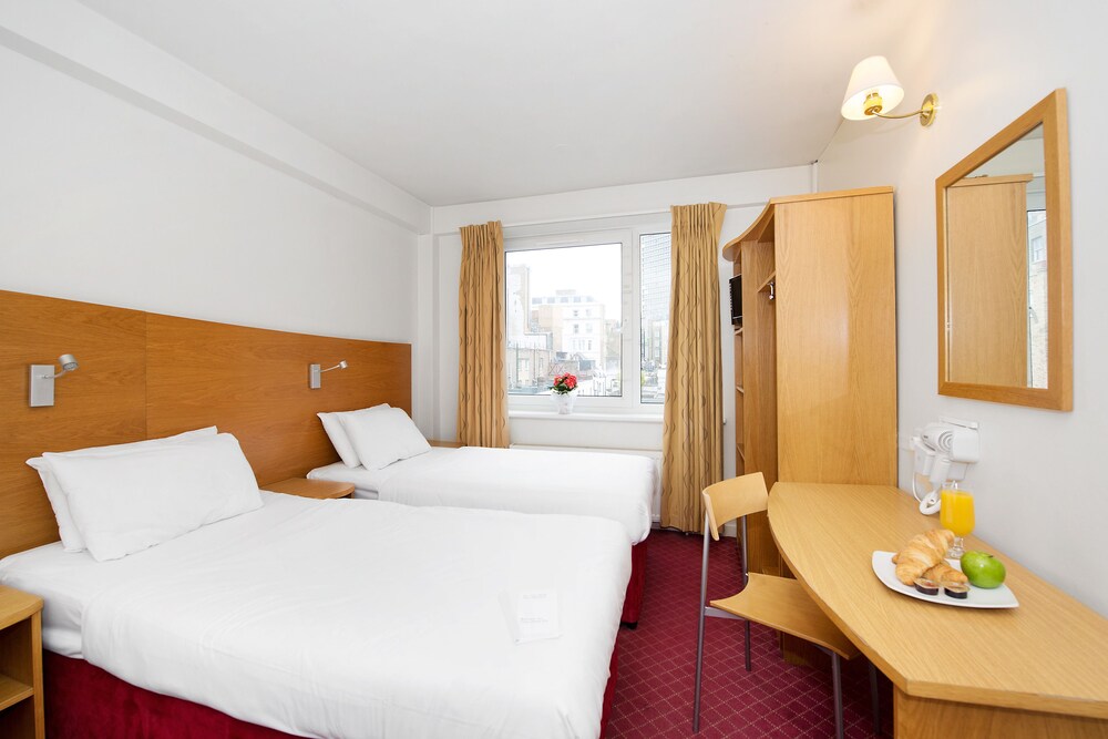 ADVANTAGE 2U HOSPITALITY MANAGEMENT PVT. LTD. ADVANTAGE 2U HOSPITALITY MANAGEMENT PVT. LTD.