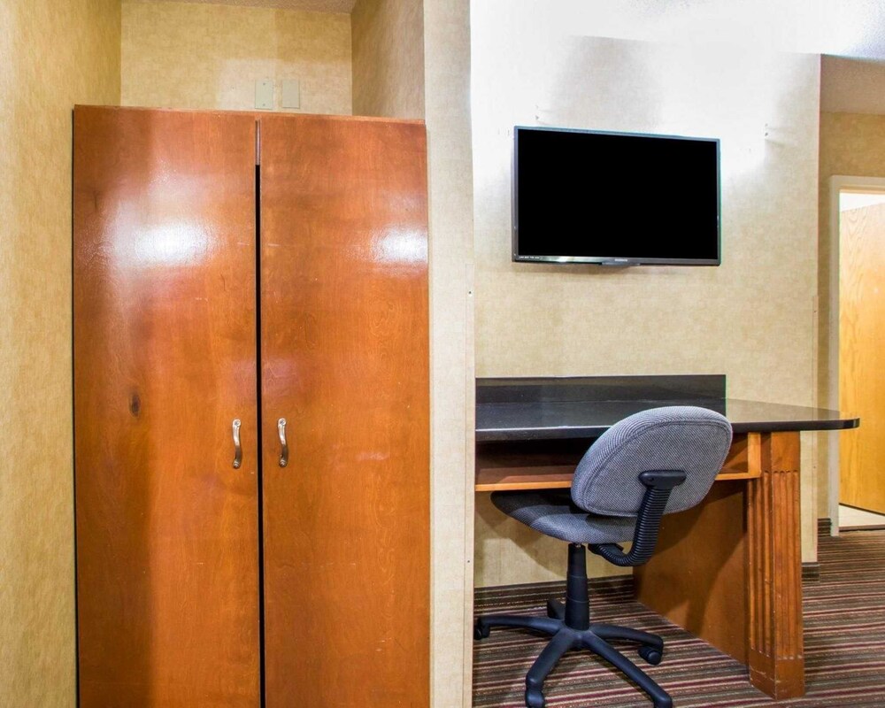 Quality Inn & Suites North/Polaris, Columbus Quality Inn & Suites North/Polaris, Columbus