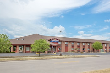 Baymont Inns Suites Hotels Near Iowa State University Baymont Inn Suites Boone 12 0 Miles From Iowa State University
