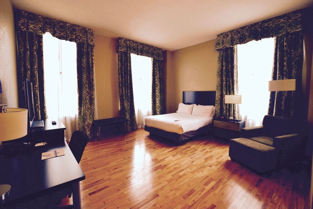 Holiday Inn Express Cleveland Downtown, Cleveland Holiday Inn Express Cleveland Downtown, Cleveland