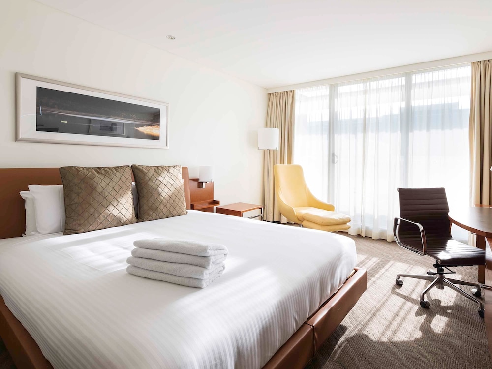 Novotel Canberra, Canberra Novotel Canberra, Canberra