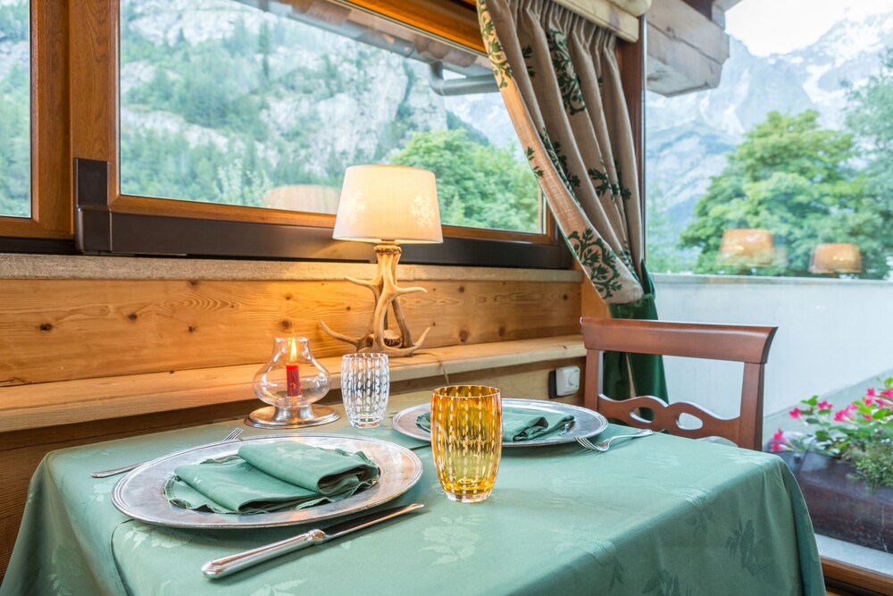 Gran Baita Hotel & Wellness, Aosta Gran Baita Hotel & Wellness, Aosta