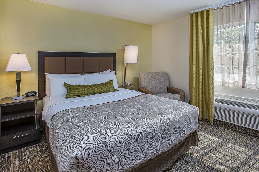 Candlewood Suites Louisville Airport, Louisville Candlewood Suites Louisville Airport, Louisville