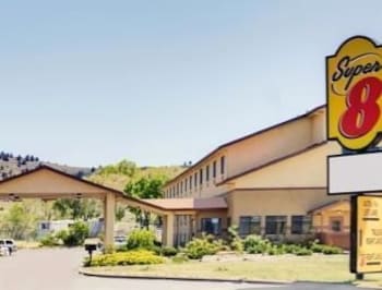 Hotels Near Harbor Links Public Golf Course 601 Super 8 Klamath Falls Or