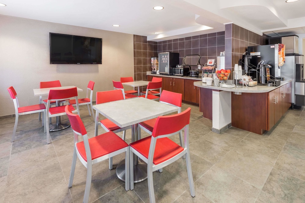 Super 8 by Wyndham Columbia Clark Lane, Columbia Super 8 by Wyndham Columbia Clark Lane, Columbia