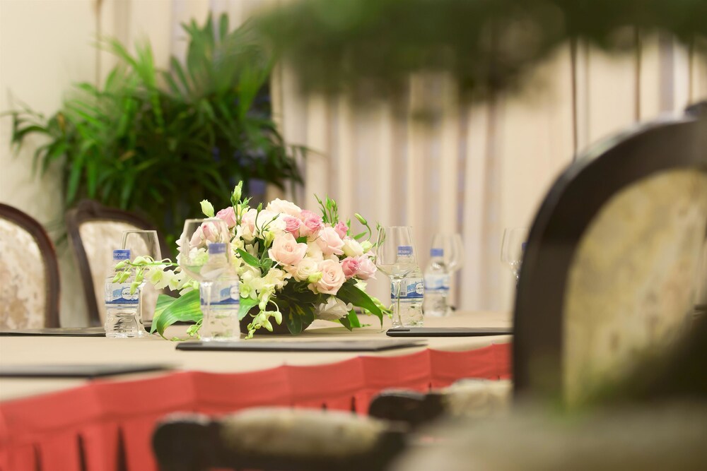 Hotel Majestic Saigon, Ho Chi Minh City Hotel Majestic Saigon, Ho Chi Minh City
