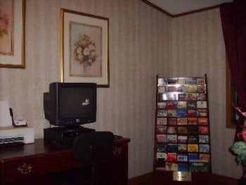 Amerivu Inn and Suites, Columbus Amerivu Inn and Suites, Columbus