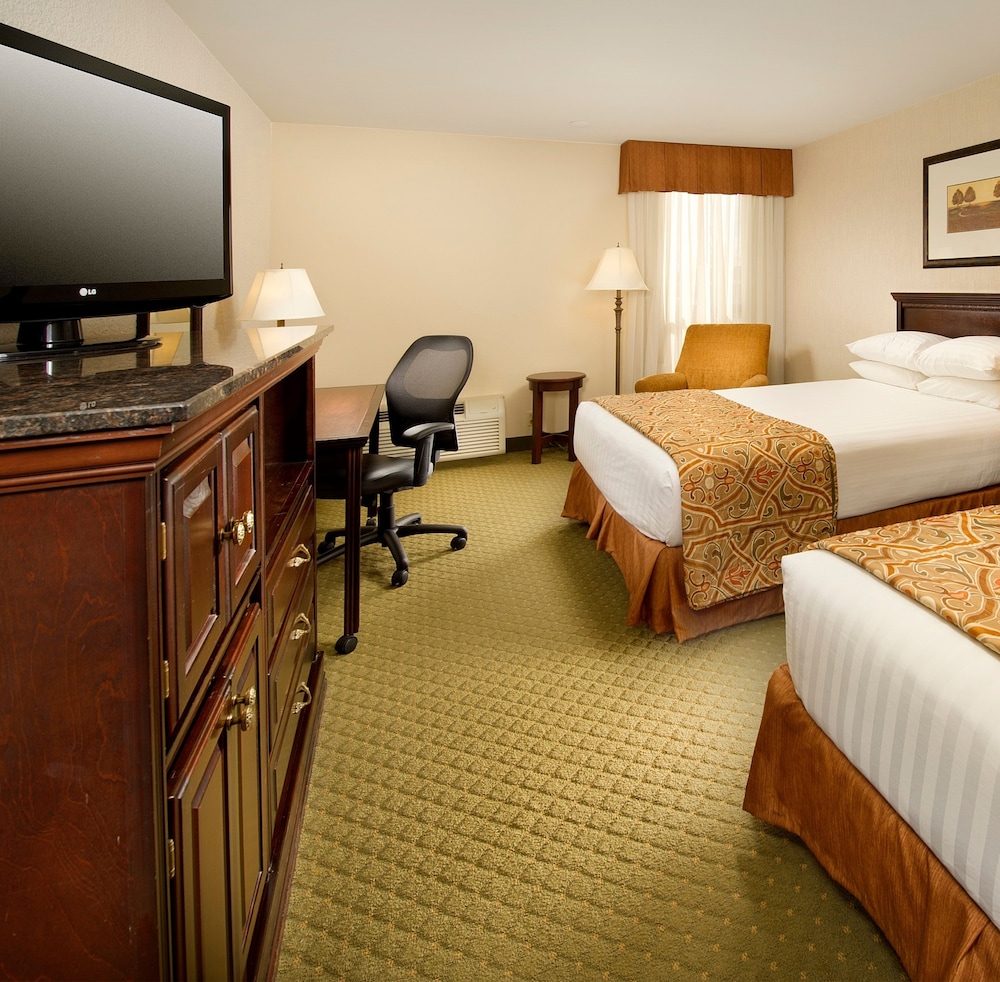 Drury Inn & Suites Westport, Saint Louis Drury Inn & Suites Westport, Saint Louis