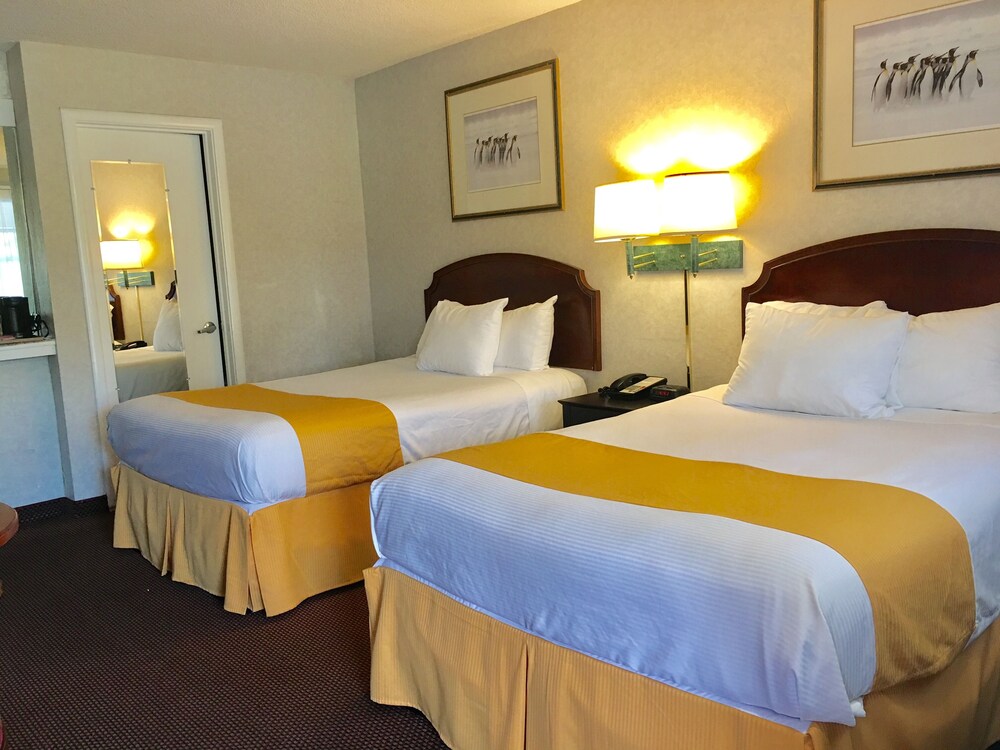 Pelican Inn Monterey, Monterey Pelican Inn Monterey, Monterey