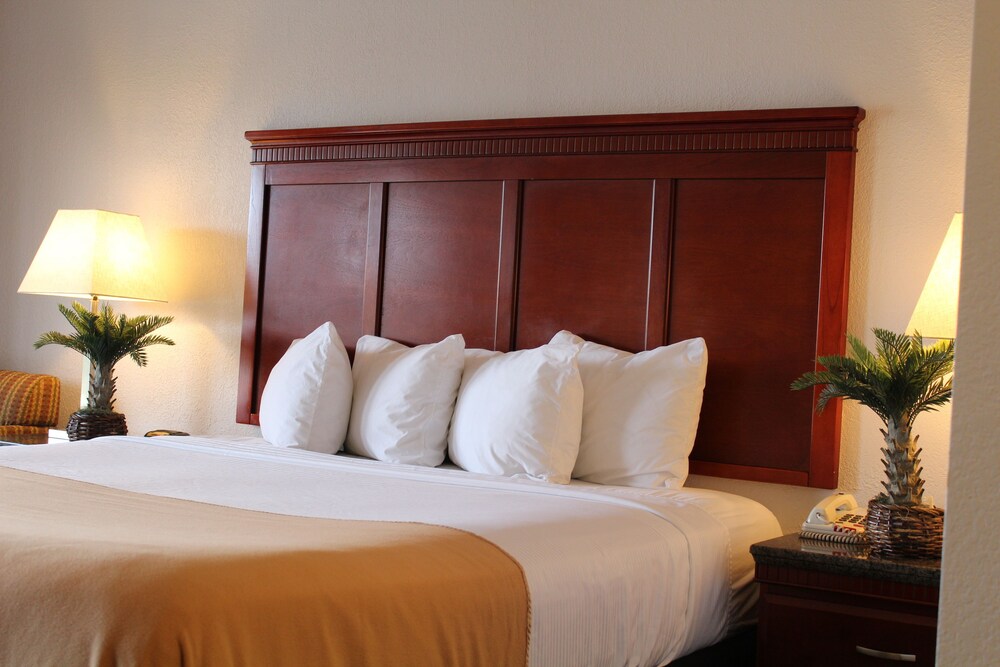Hotel E Real, Santa Clara Hotel E Real, Santa Clara