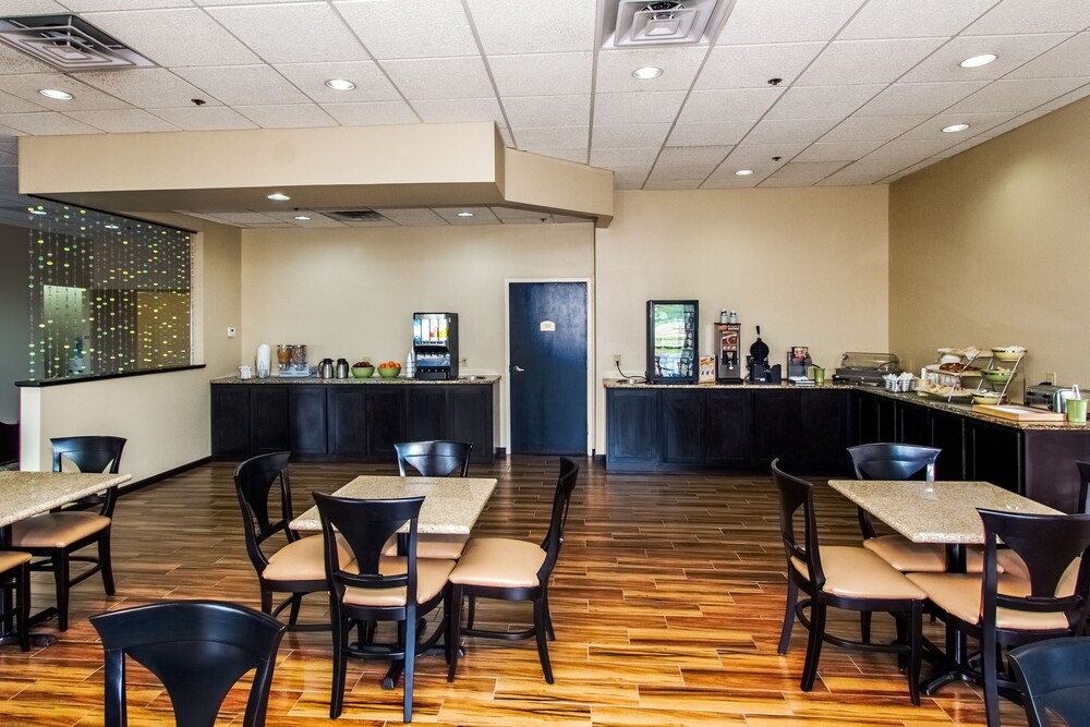 Quality Inn & Suites Moline - Quad Cities, Moline Quality Inn & Suites Moline - Quad Cities, Moline