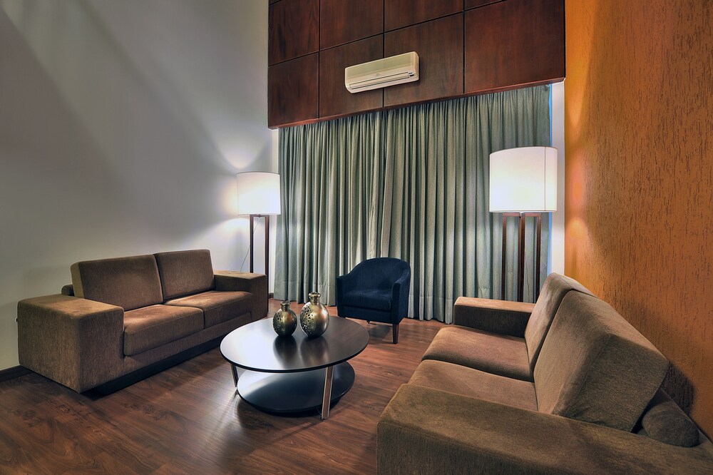 Hotel Deville Business Curitiba, Curitiba Hotel Deville Business Curitiba, Curitiba